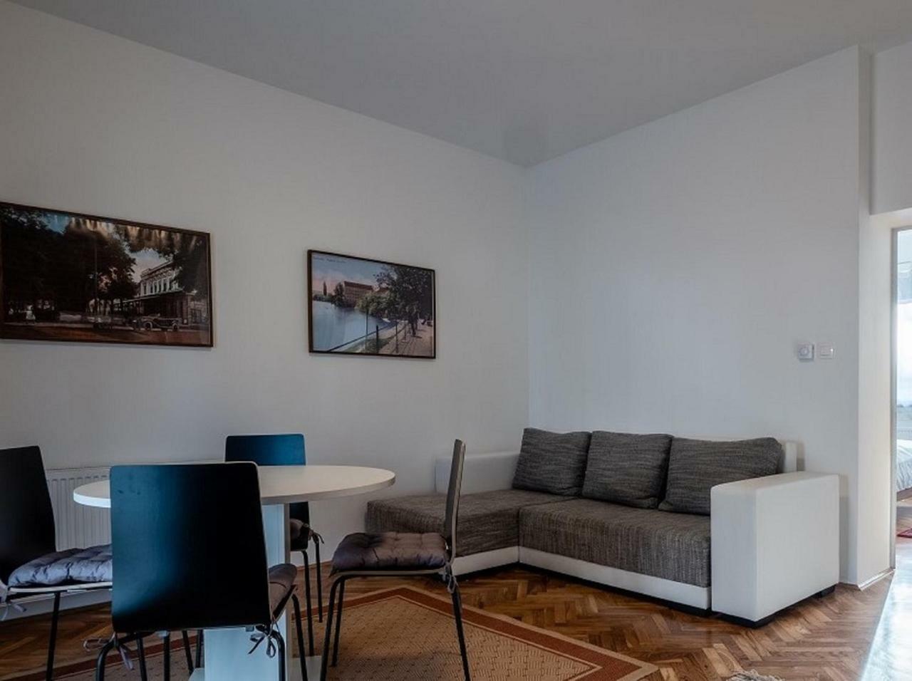 Eva Rooms & Studio Apartment Karlovac Exterior photo