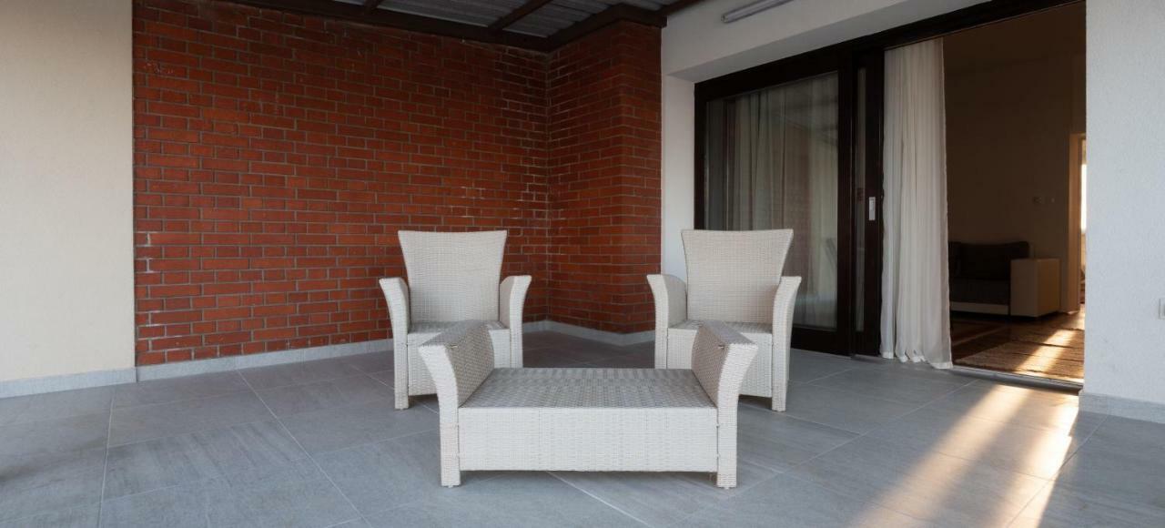 Eva Rooms & Studio Apartment Karlovac Exterior photo